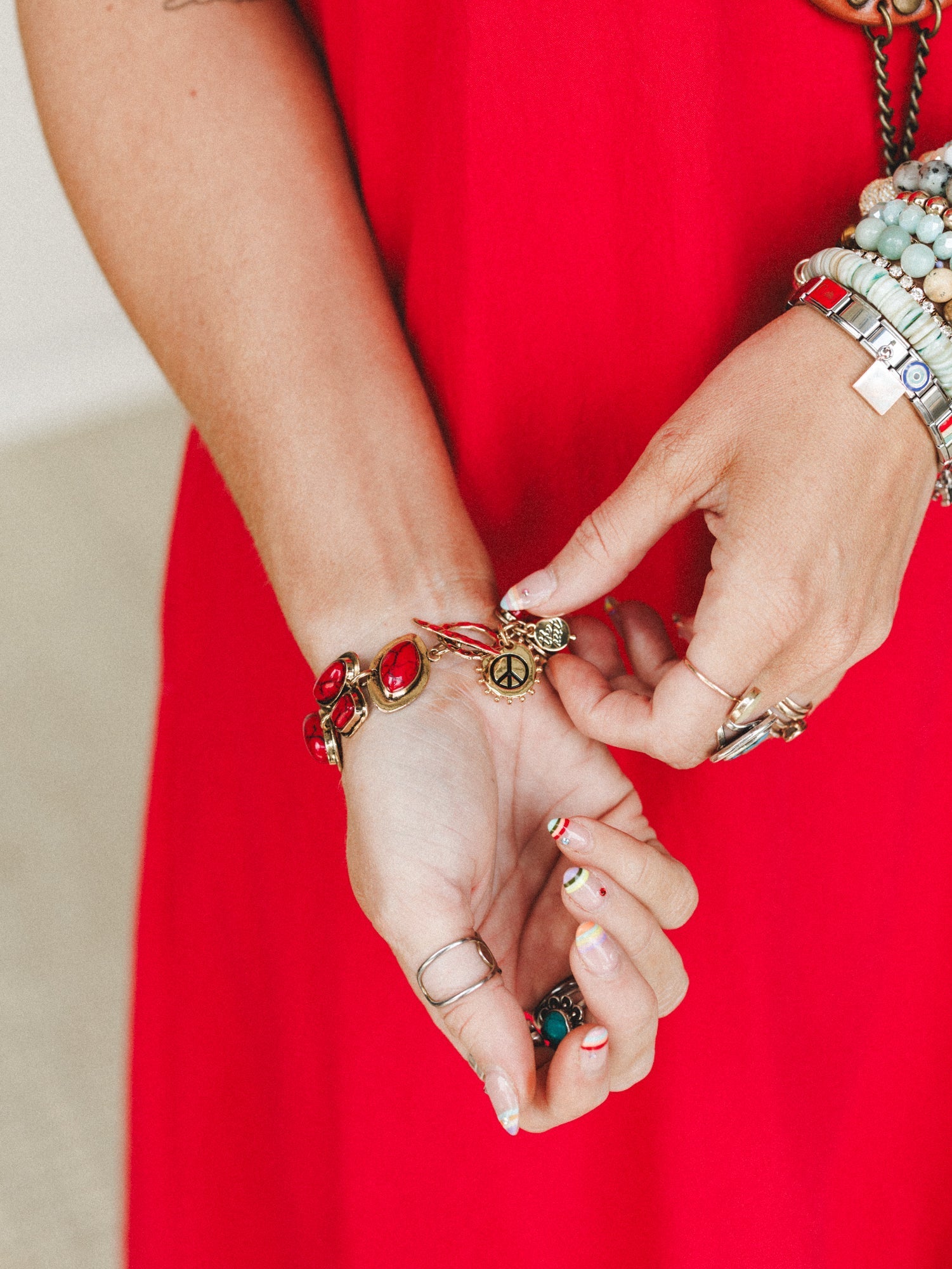 Honey Stone Bracelet - Red